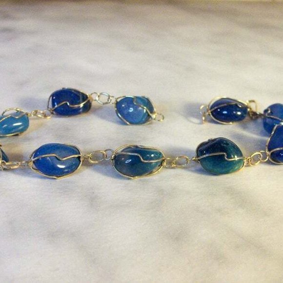 Vintage Blue Agate Stone Gold Tone Wrapped Bracelet With Hook Clasp - Picture 4 of 5
